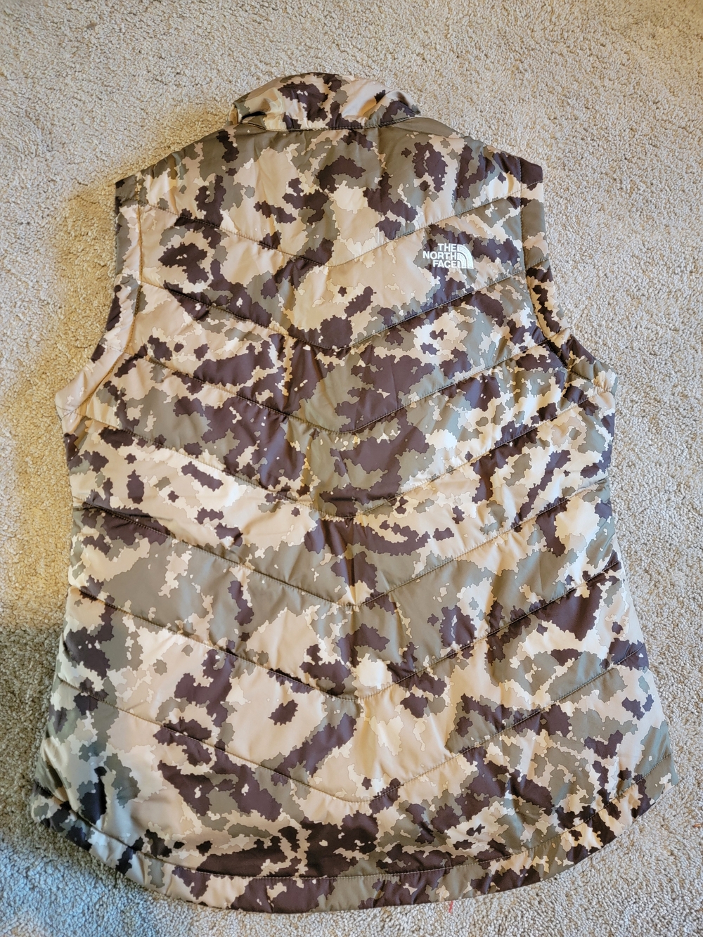 The North Face Camo Quilted Vest - Green/Brown/Tan - Picture 5 of 7
